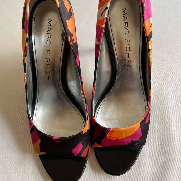 Marc Fisher 8 1/2 Open toe 4inch high heels - Picture 3 of 9